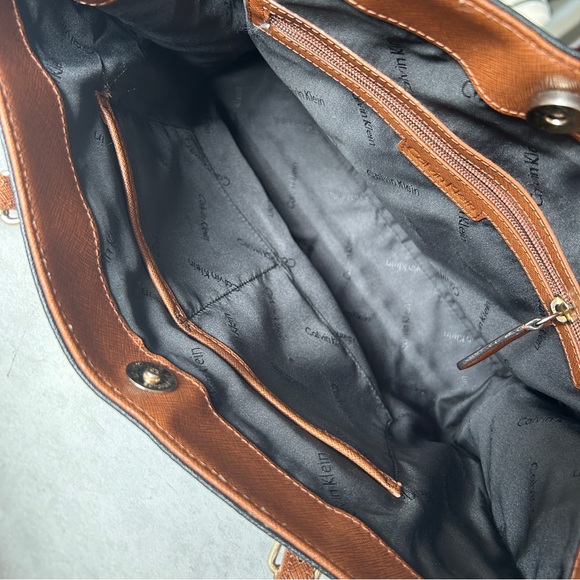 Calvin Klein Crossbody Tote Bag - Picture 11 of 12